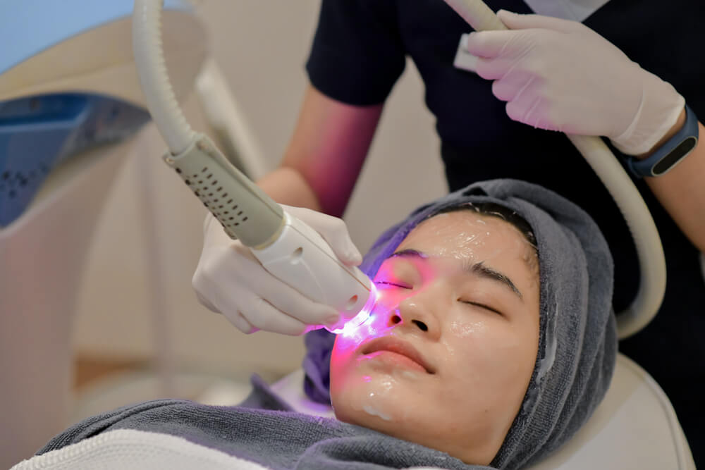 The application of aesthetic laser to a patient